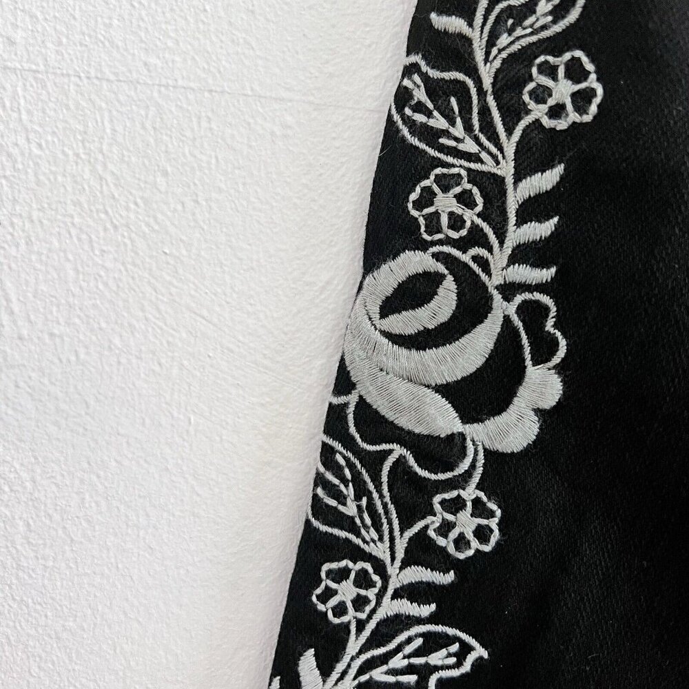LF Carmar Skinny Jeans Embroidered Floral black Western Boho Style Size 26 NWOT - Picture 5 of 13